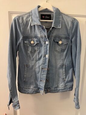GUESS Light Blue Women's Denim Jean Jacket with Button Front